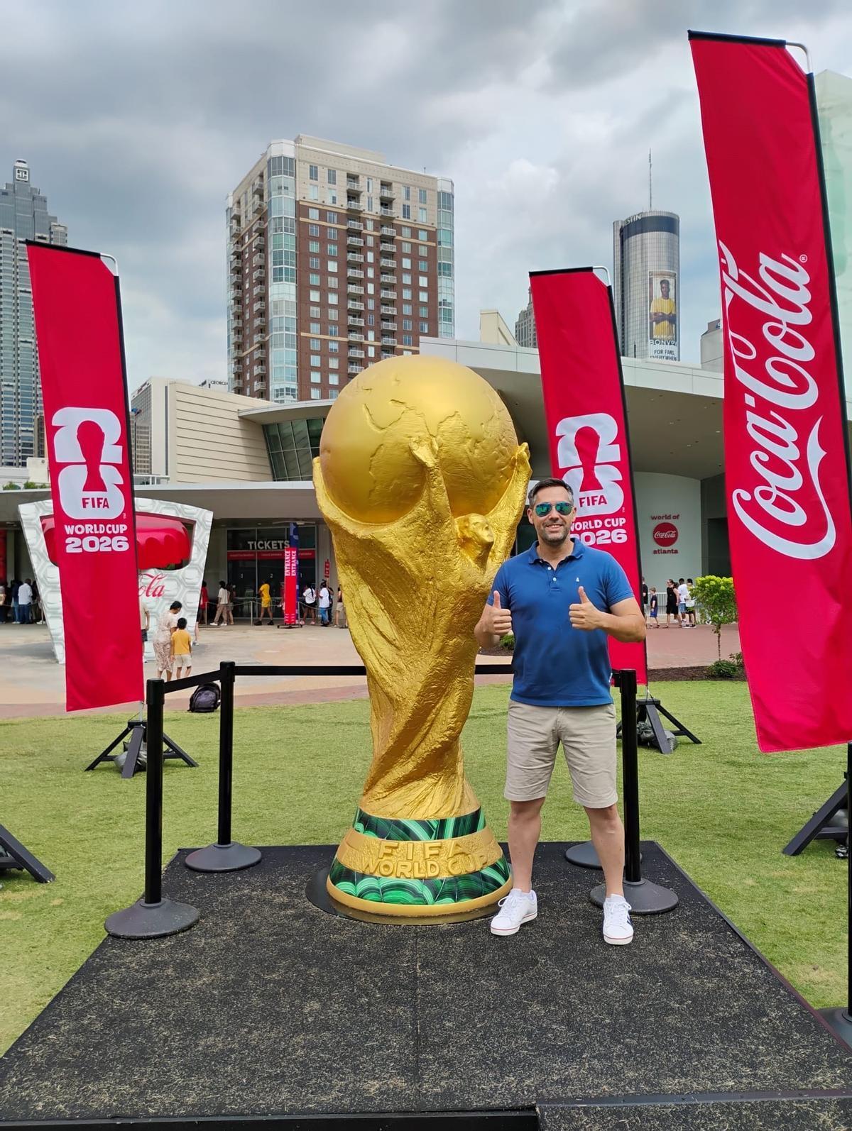 Tomás García Calvo, en una 'fan zone' en Atlanta antes de un partido de España.