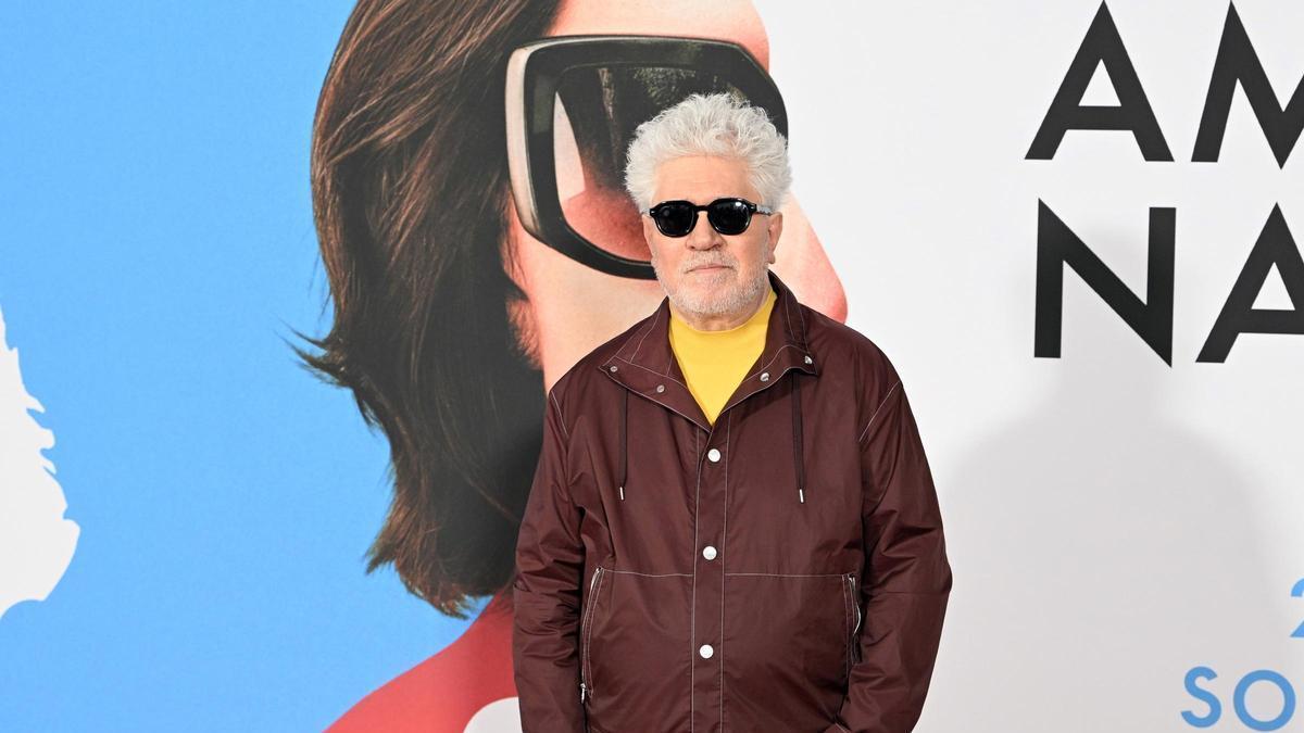 Almodóvar pide cambiar el ‘No a la guerra’ por el ‘No a las guerras’ y le «sorprende» el silencio en Hollywood