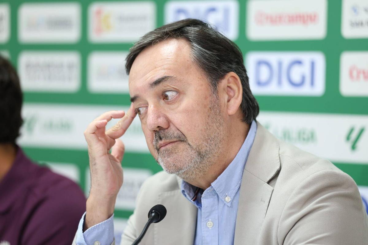 La presentación de Dani Budesca como nuevo jugador del Córdoba CF, en imágenes La presentación de Dani Budesca como nuevo jugador del Córdoba CF, en imágenes