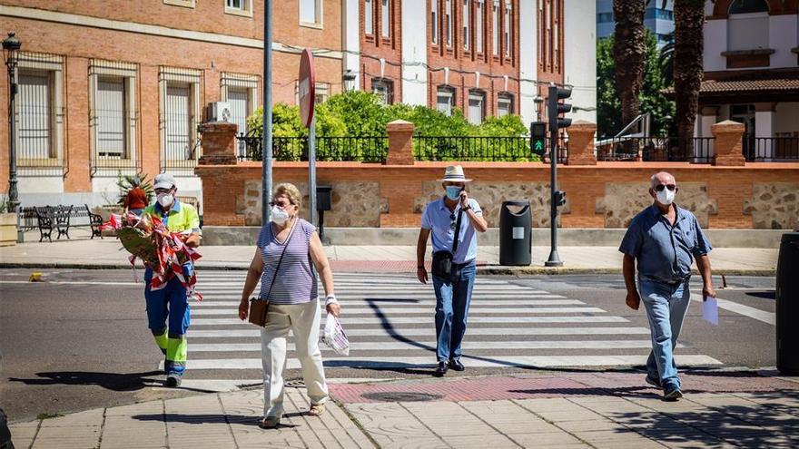 El Ayuntamiento de Badajoz insta a la Junta a declarar obligatoria la mascarilla