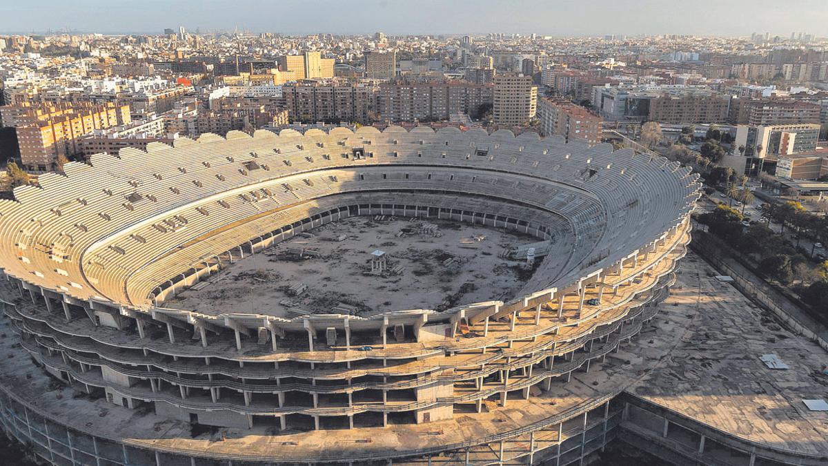 Estado del nuevo Mestalla actualmente con fotos tomadas desde el hotel Eurostars Gran Valencia.