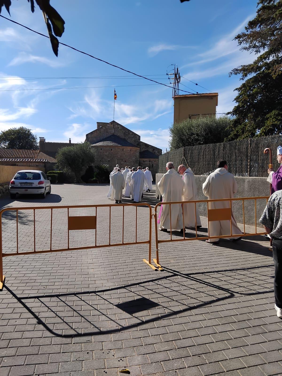 EN IMATGES | Sentit comiat a mossèn Joan Riu i Ferrer, rector emèrit de Roses i Sant Tomàs de Fluvià