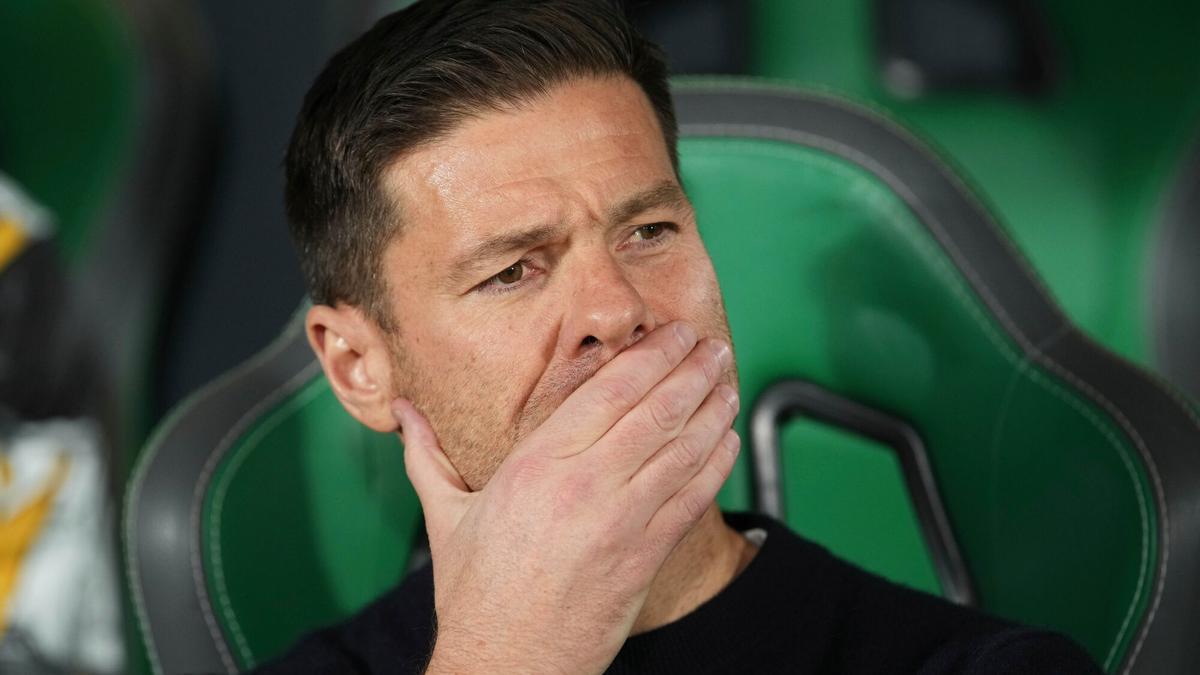 Xabi Alonso, en titulares: "Hay que tener un poquito de mano derecha y un poquito de mano izquierda"