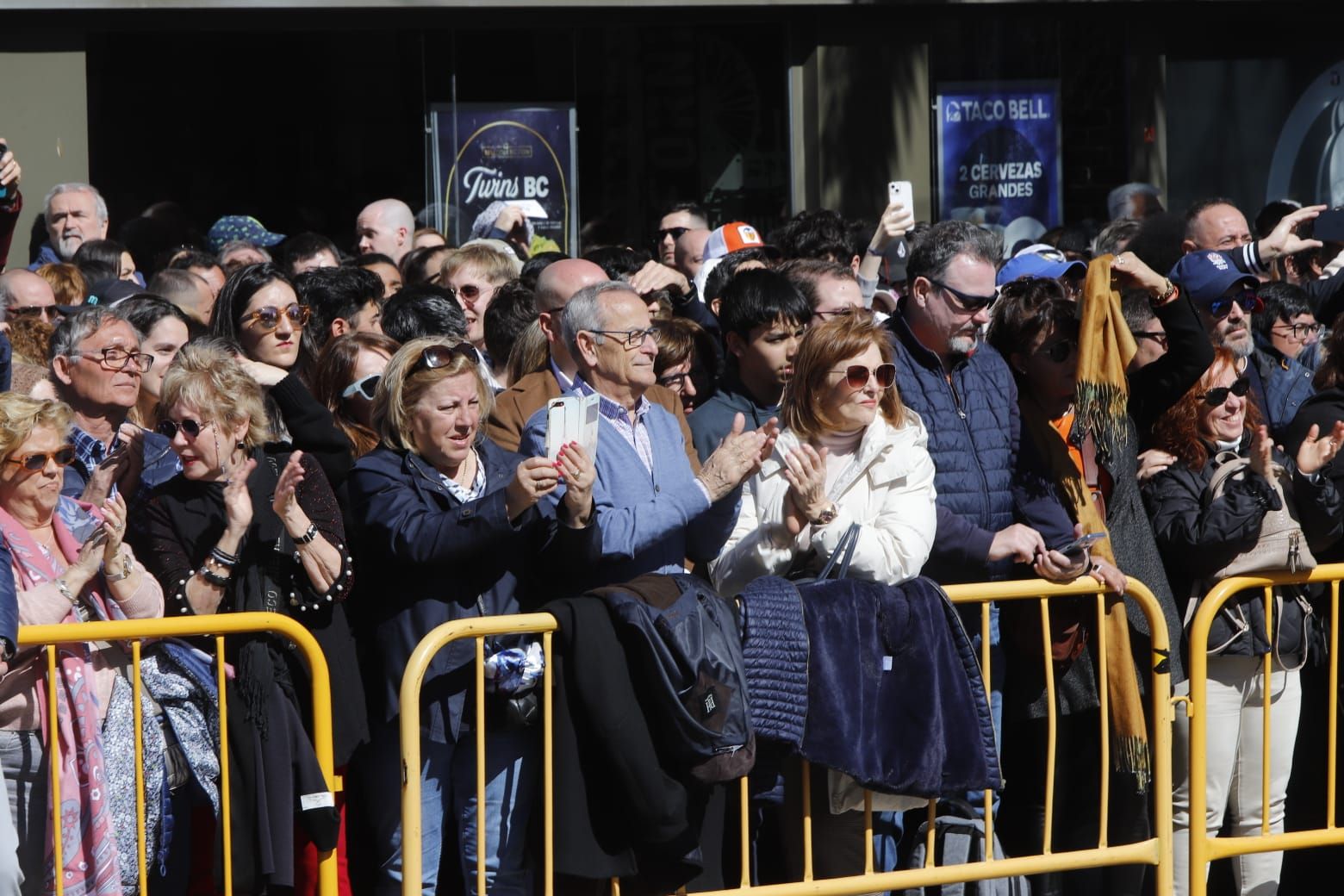 Búscate en la mascletà del 3 de marzo