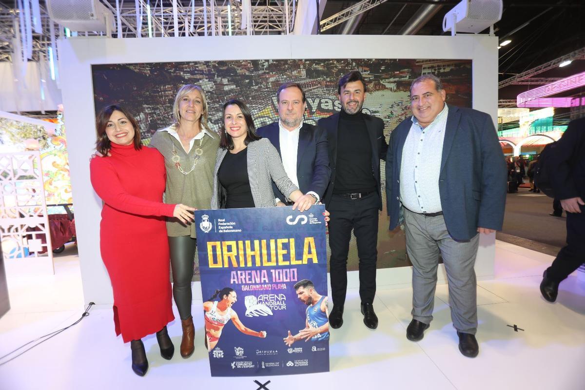 Presentación en Fitur del campeonato de balonmano playa