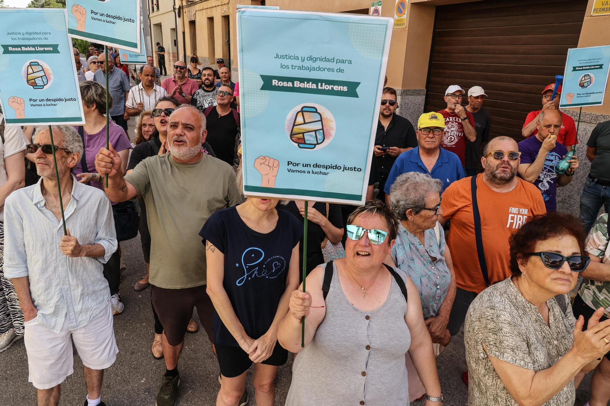 Manifestación de los trabajadores de Belda Llorens en Banyeres