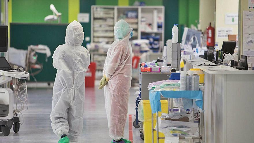 UCI del Hospital General de València, durante el estado de alarma.