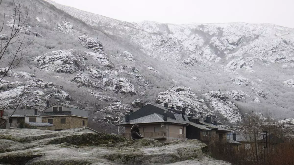 Lluvia y nieve en una Sanabria pendiente del caudal del Tera