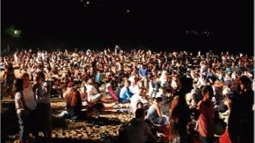 Blanes Unes 3.000 persones tanquen la Festa Major amb l&#039;Aplec de l&#039;Amor