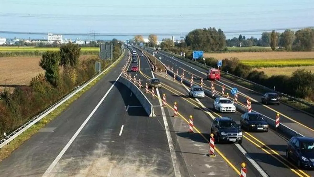 Los nuevos conos de tráfico inteligentes que avisarán directamente a tu coche cuando haya obras en la carretera