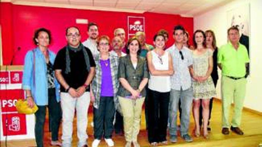 Marta Gutiérrez se presenta a la secretaría general del PSOE