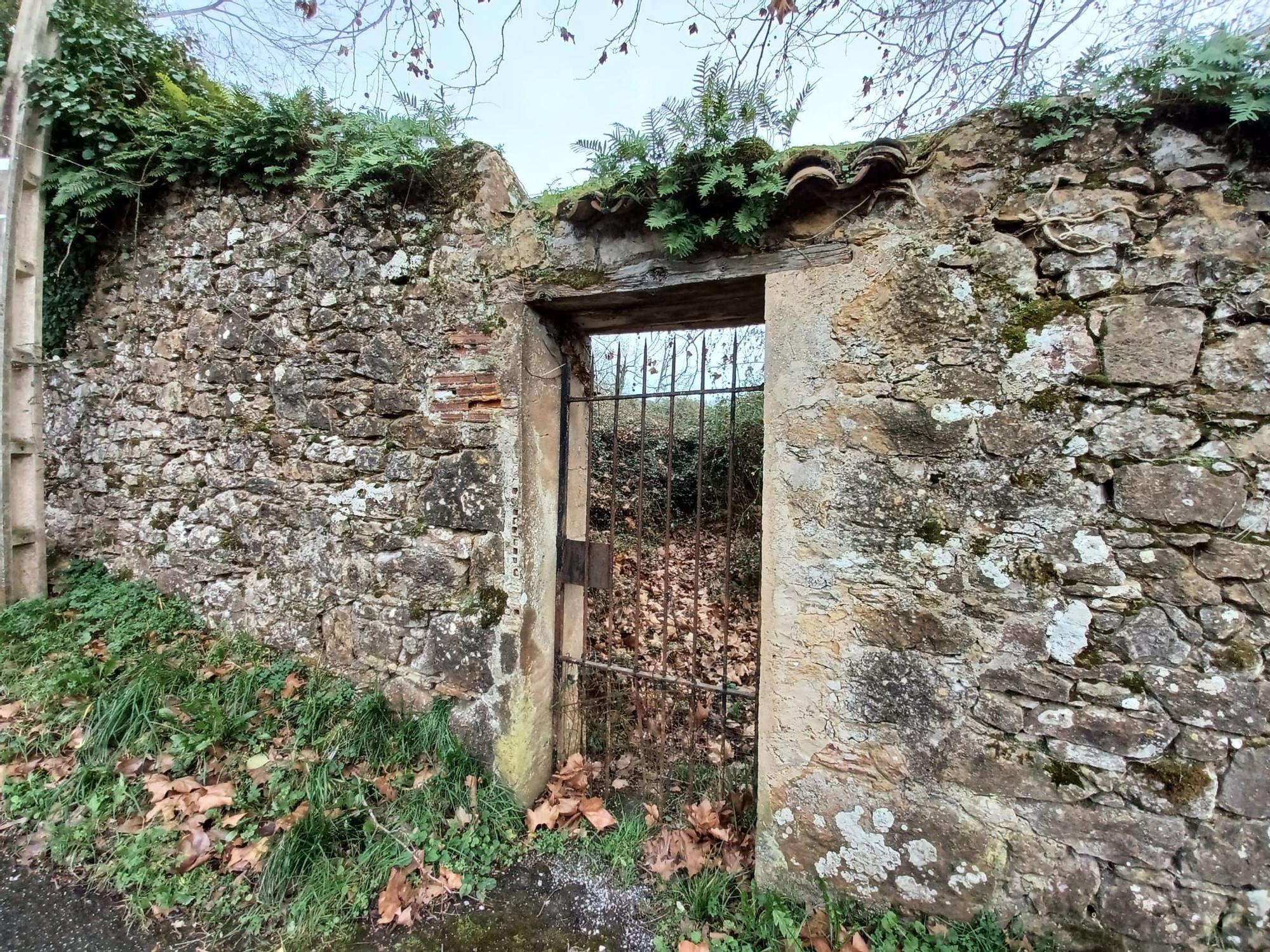 La Fuente Caguernia, la curiosa historia del rincón de Llanera donde Franco ataba a su caballo