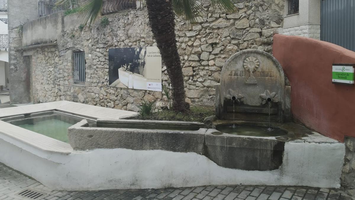 La fuente y el lavadero sin techado de Benissili. El patrimonio del agua es uno de los tesoros de la Vall de Gallinera