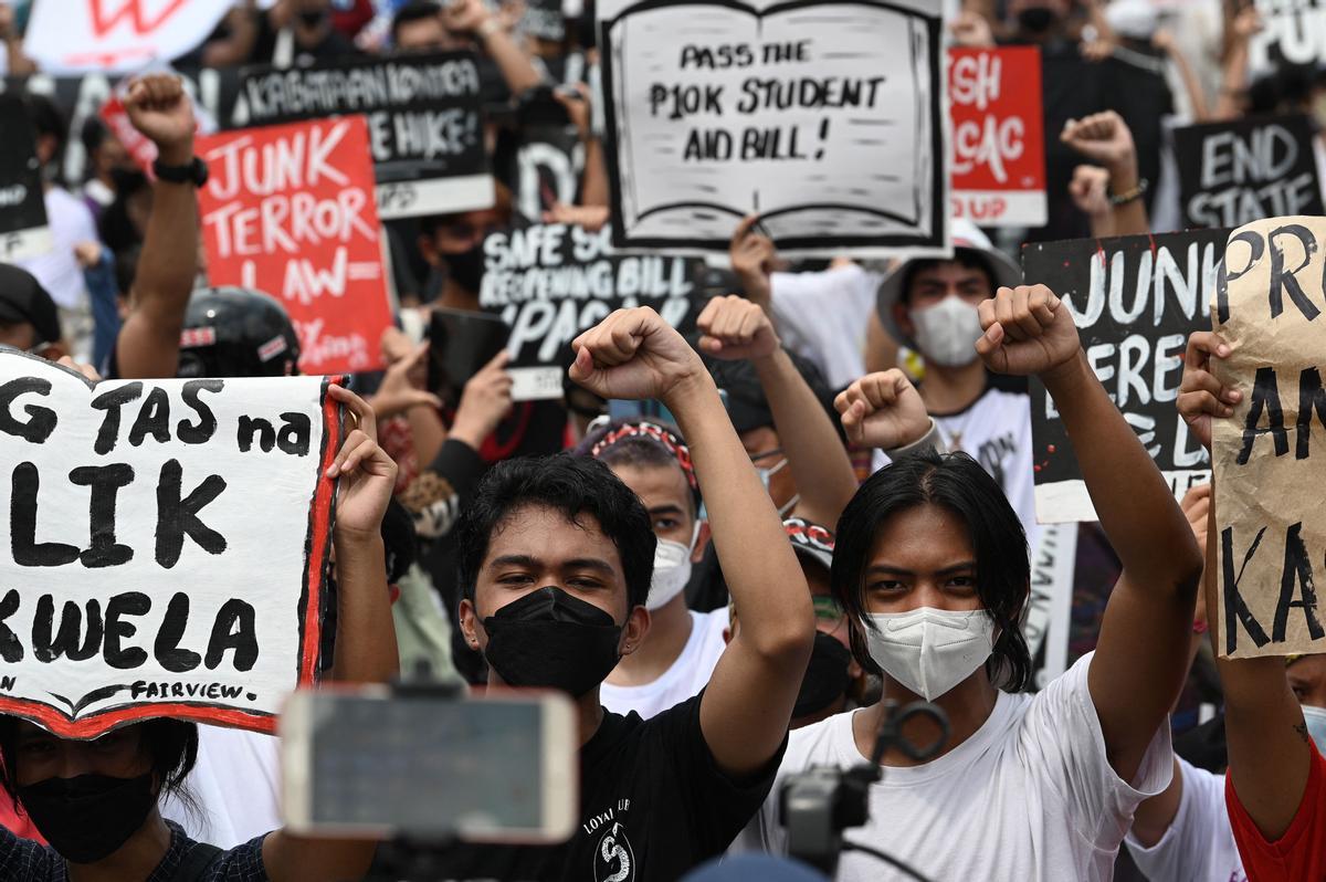 Protestas en Filipinas antes del primer discurso del estado de la nación de Marcos