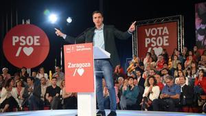 Pedro Sánchez en el mitin central del PSOE en Zaragoza en la campaña electoral.