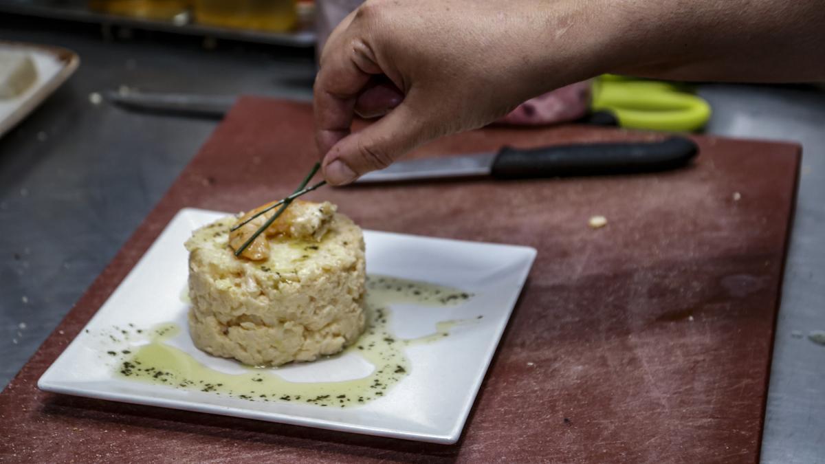 La famosa ensaladilla de gambas de El Tinglao.