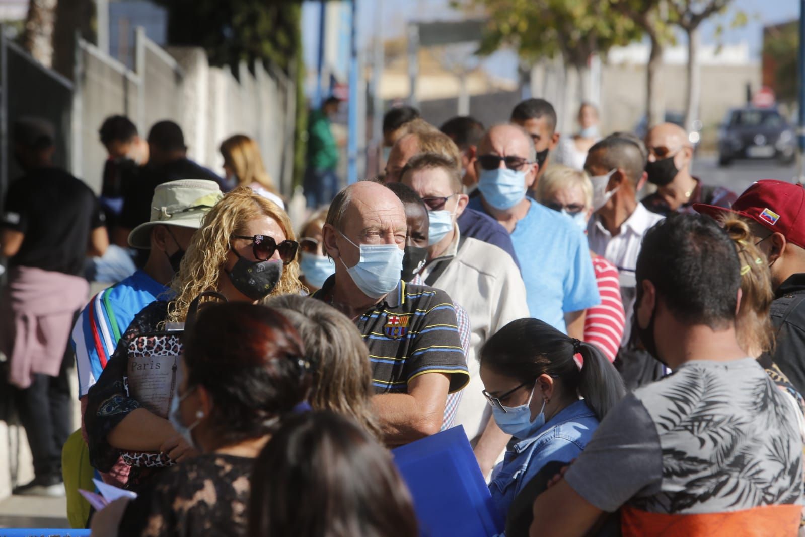 Colas en la oficina de extranjería de Alicante