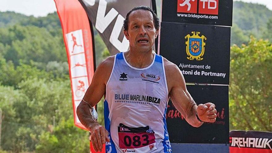 El máster 45 Manuel Martín venció en los 10 km. | TRIDEPORTE