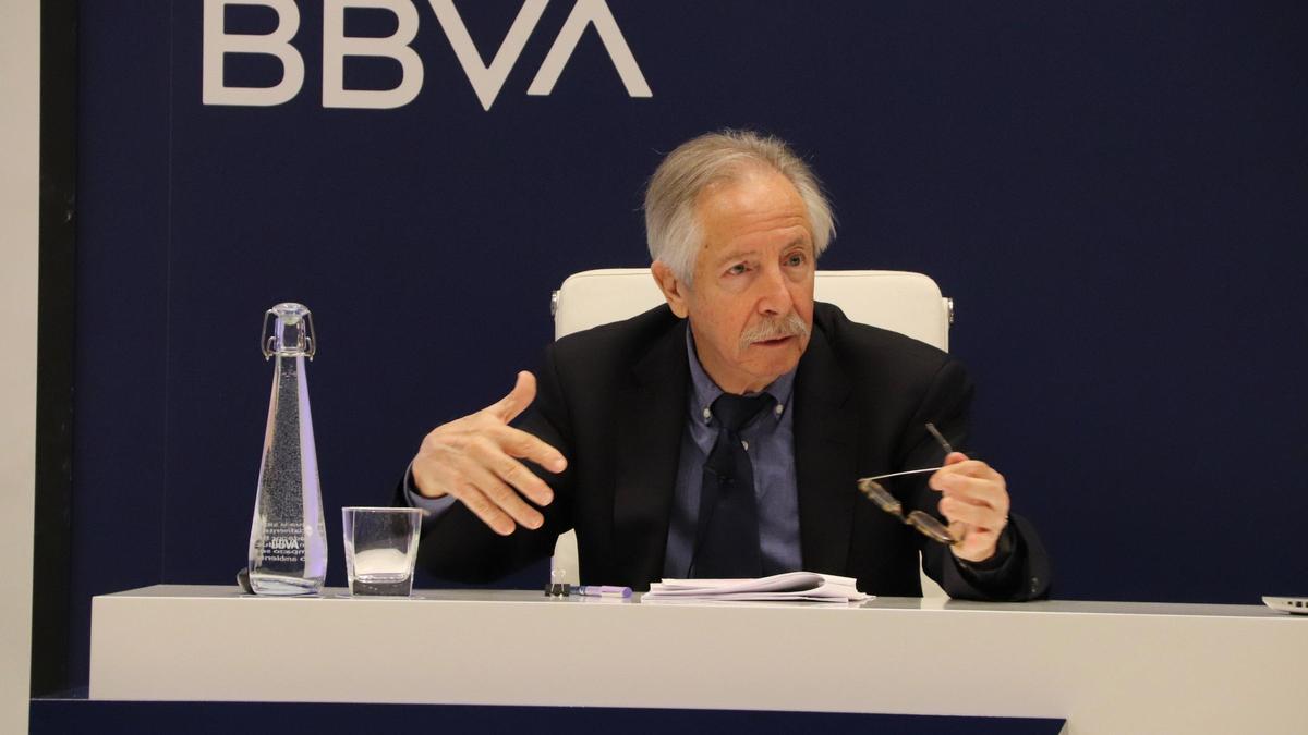 El catedràtic emèrit d'Economia Aplicada de la UAB, Josep Oliver, en una imatge d'arxiu.