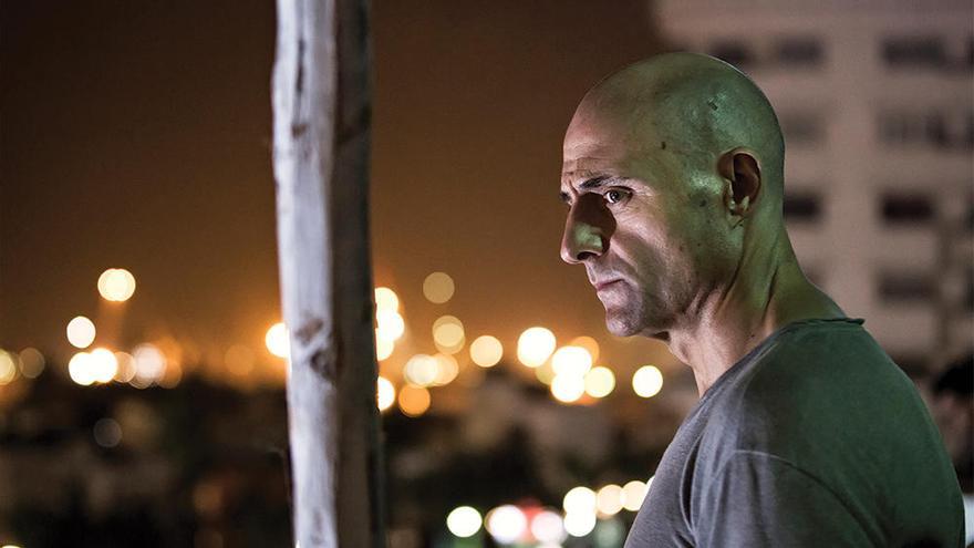 Mark Strong vuelve a  convertirse en espía en «Deep State»