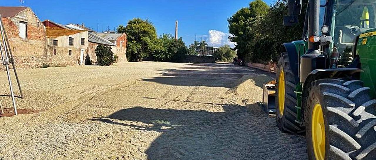 Terrenos junto al parque Ausiàs March que se están rellenando.