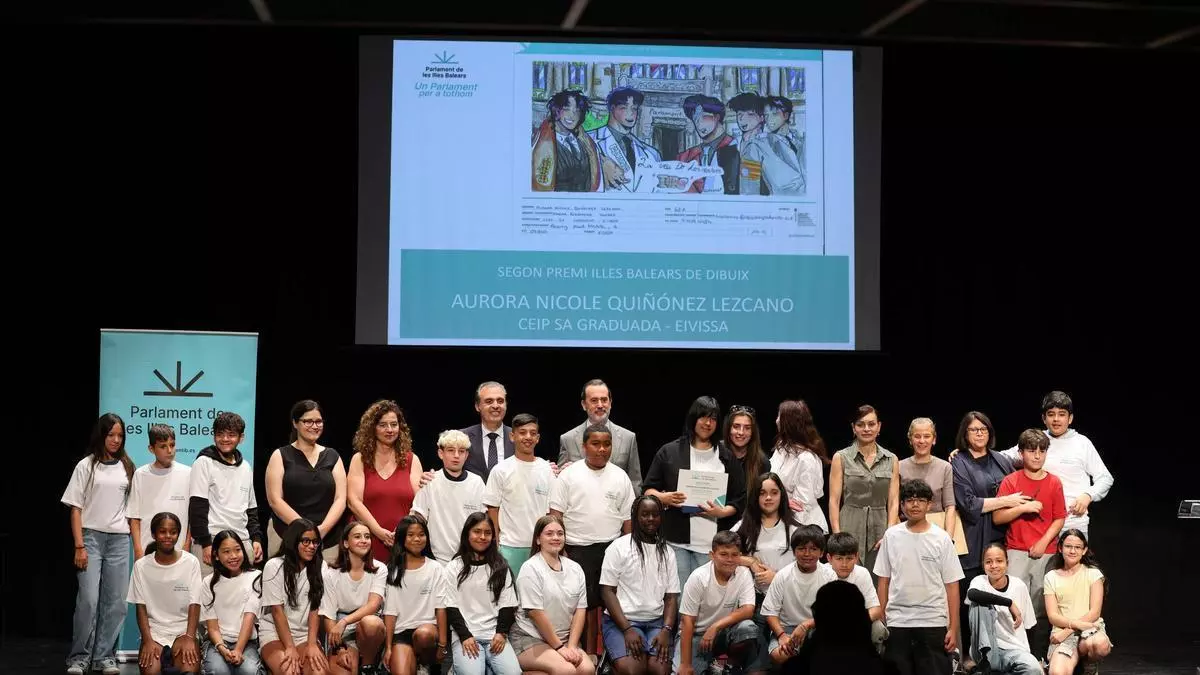 Premios para los escolares de Ibiza por sus trabajos sobre el Parlament y los valores