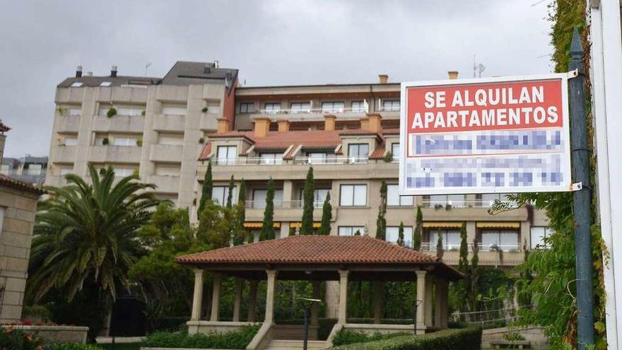 Anuncio de alquiler de apartamentos en Sanxenxo.