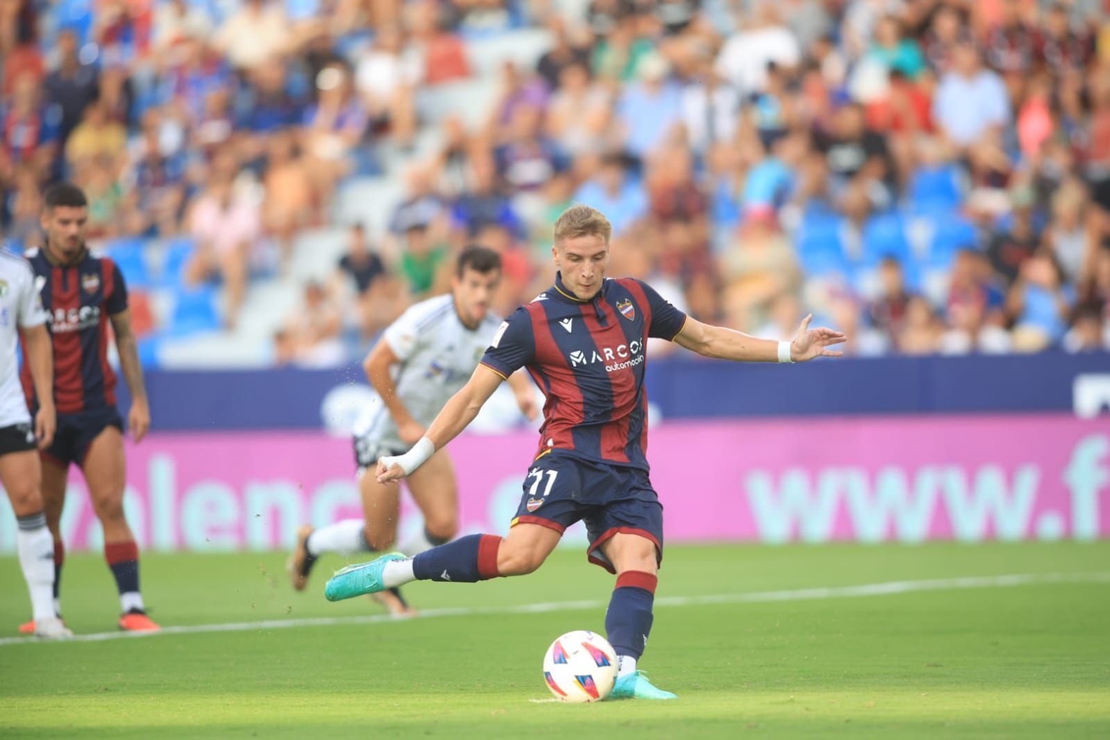 Así ha sido la victoria del Levante UD contra el Burgos en el Ciutat