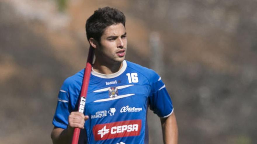 Jesús Álvaro en un entrenamiento con el CD Tenerife