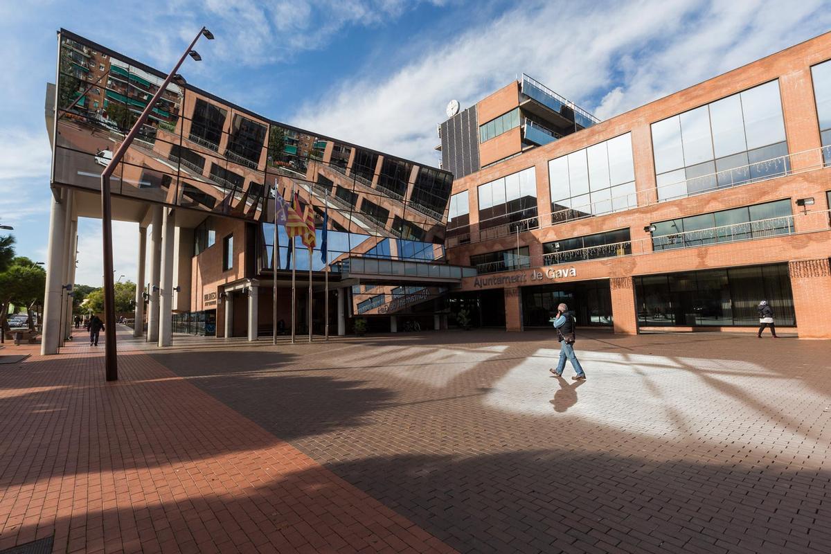 Fachada del Ayuntamiento de Gavà