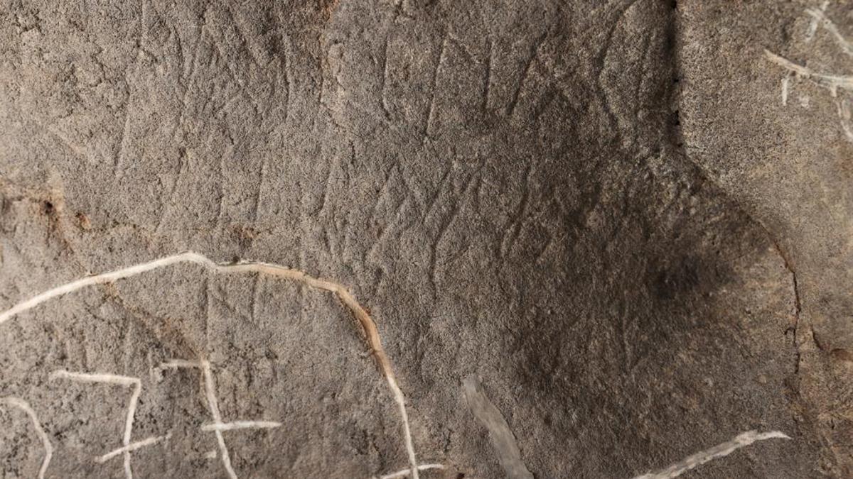 Inscripciones romanas halladas en Cova Dones, a más de 200 metros de profundidad.