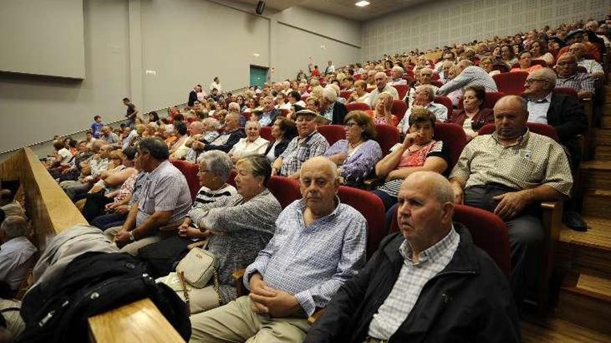 El festival de bandas Marcos Areán llenó el auditorio de Agolada // Bernabé/Javier Lalín