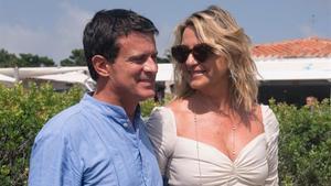 Manuel Valls y Susana Gallardo, tras su boda..