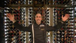 El chef Toni Simões, en la bodega de La Taverna del Clínic-