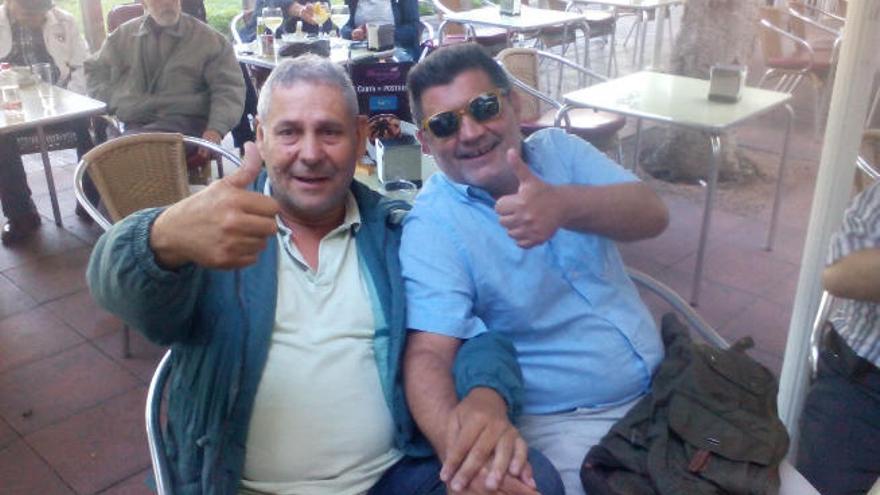 José Carlos Caballero (i) y Roque Viera (d) celebran su triunfo.