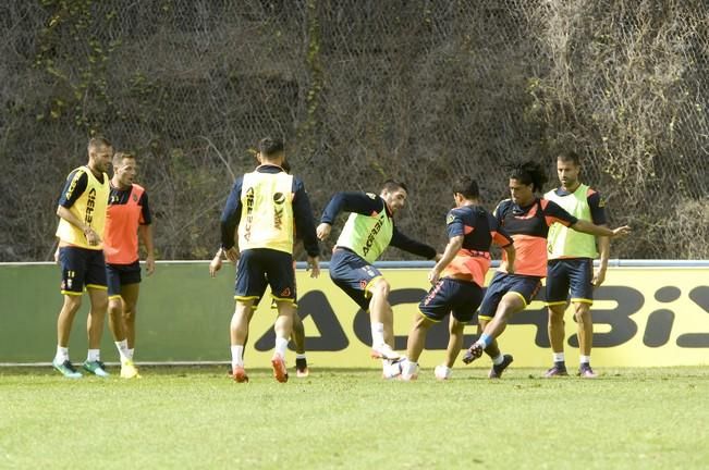 ENTRENAMIENTO DE LA UD LAS PALMAS EN BARRANCO ...