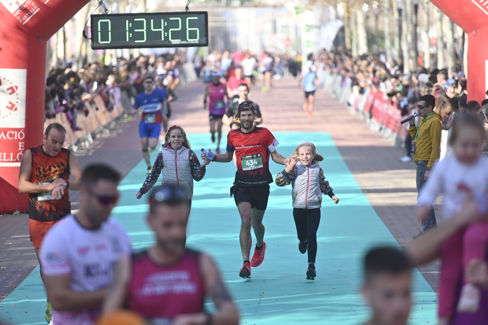 Las mejores fotos: Búscate en la galería de imágenes de la 39ª Media Maratón de Castelló