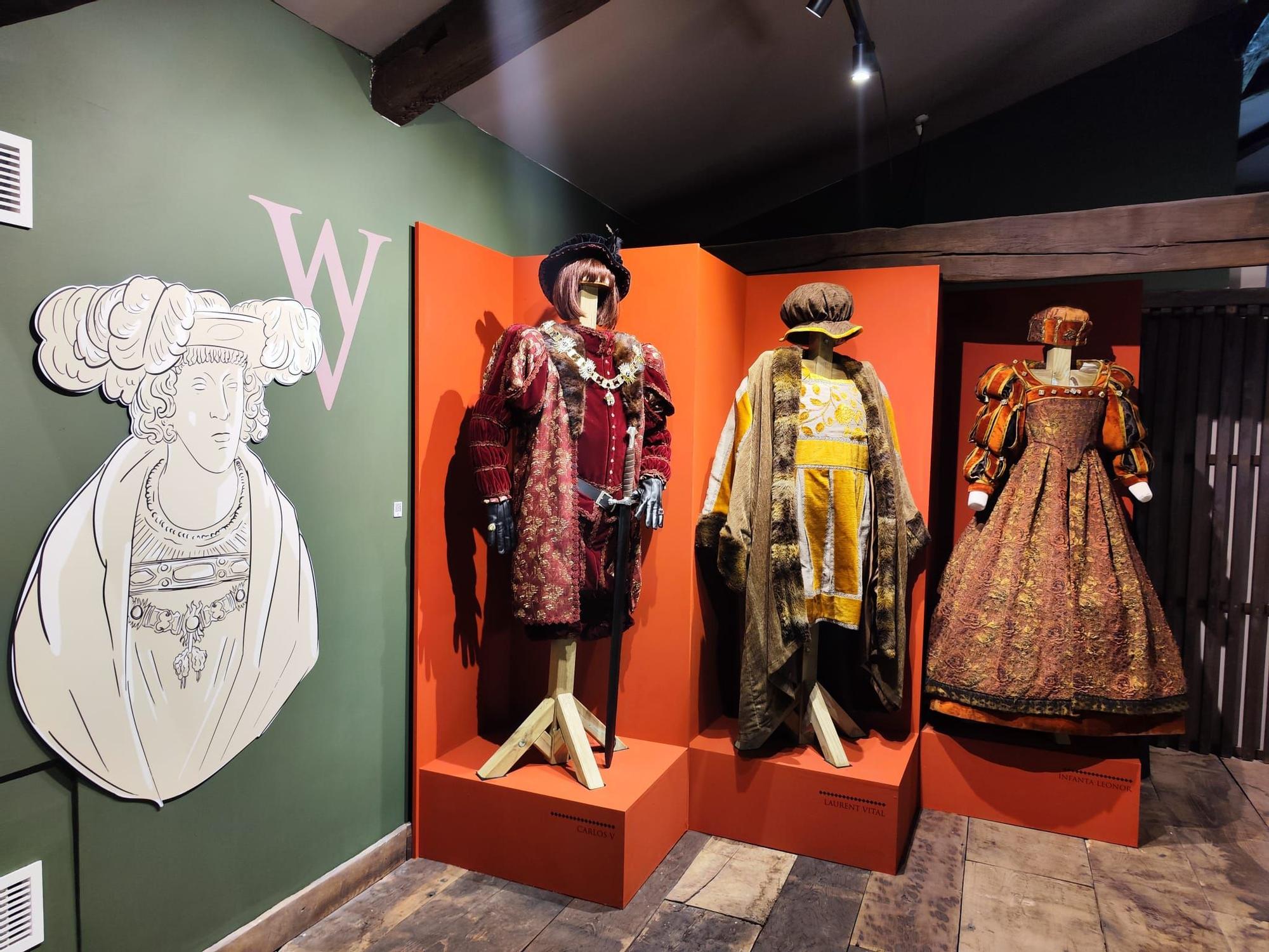Carlos V regresa a Villaviciosa en forma de holograma: así ha sido la renovación de su exposición en la Casa de los Hevia