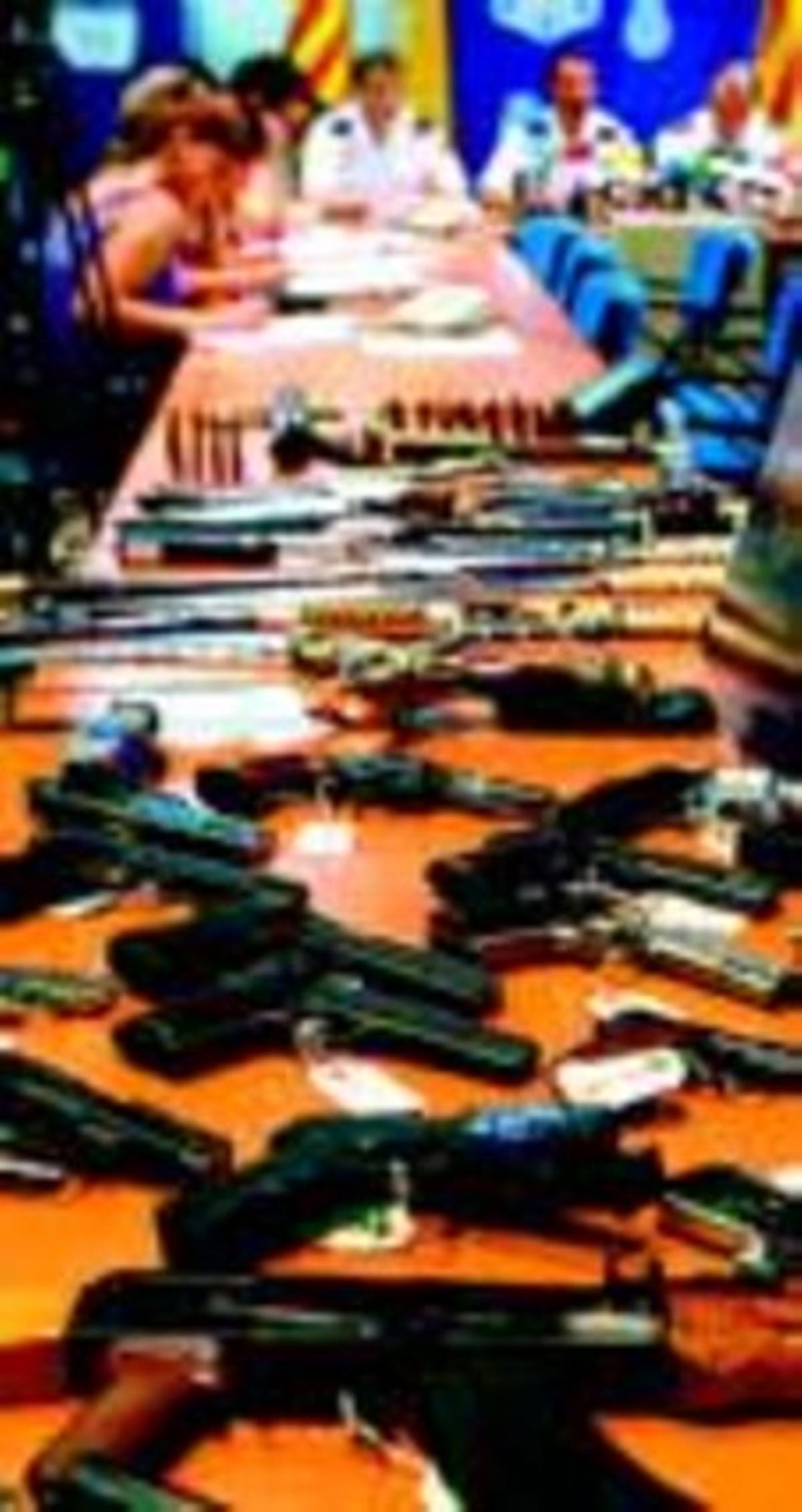 L’arsenal incautat.