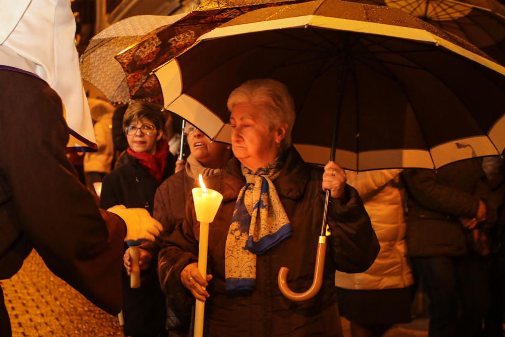 Procesión del Silencio de Alcoy pasada por agua.