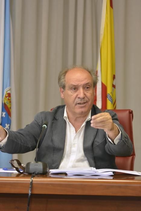 El juzgado ha inhabilitado ocho años a José García Liñares por un delito de prevaricación. Él se aferra al cargo y asegura que solo dimitirá si sus compañeros del PSOE lo piden.