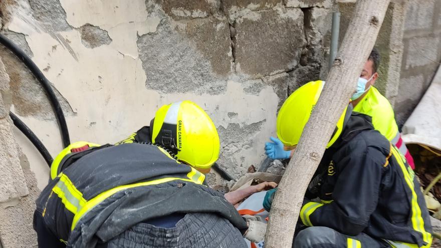 Rescatan a un hombre tras pasar cuatro días en una zanja en Canarias