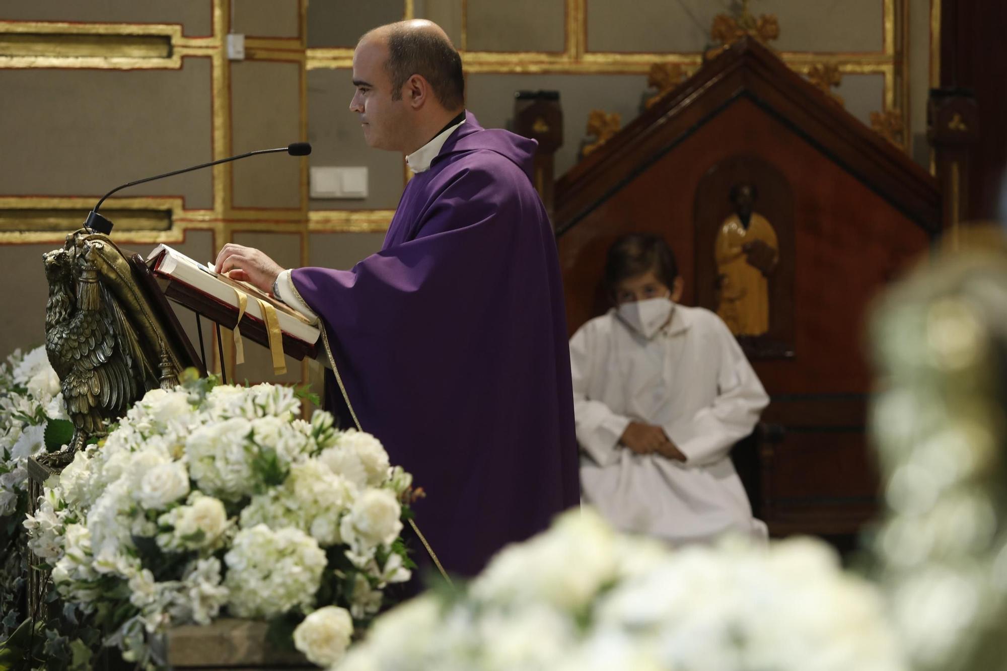 Oviedo despide al banquero Ignacio Herrero Álvarez en un emotivo funeral