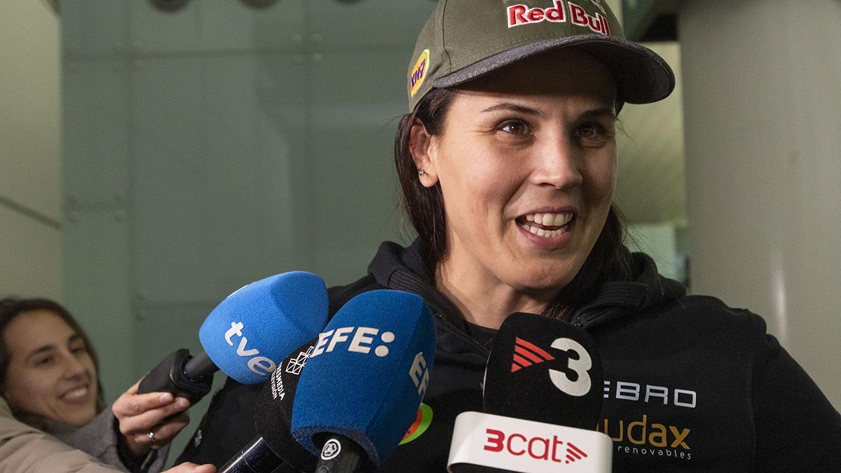 La piloto Laia Sanz pone rumbo al Rally Dakar
