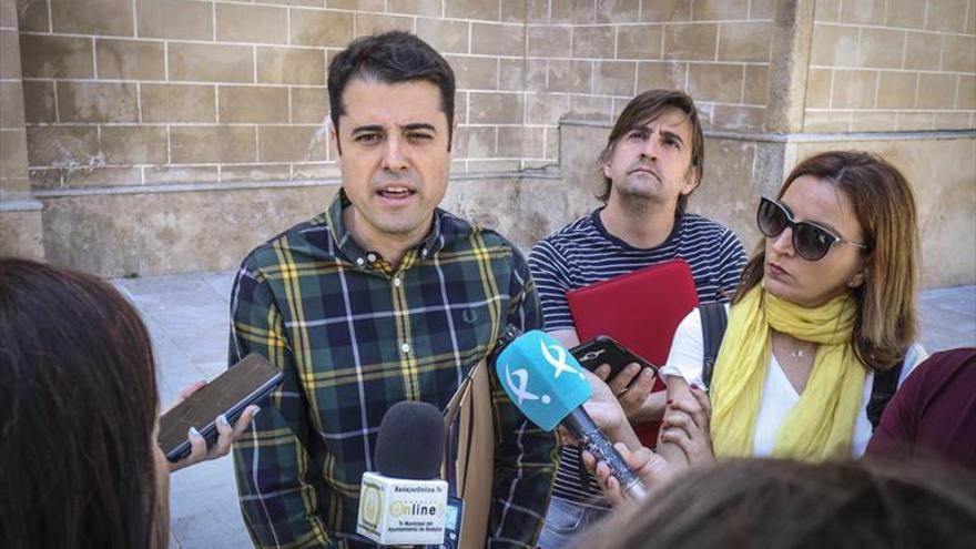 Vox votará en contra en el pleno de organización si PP y Cs lo ignoran