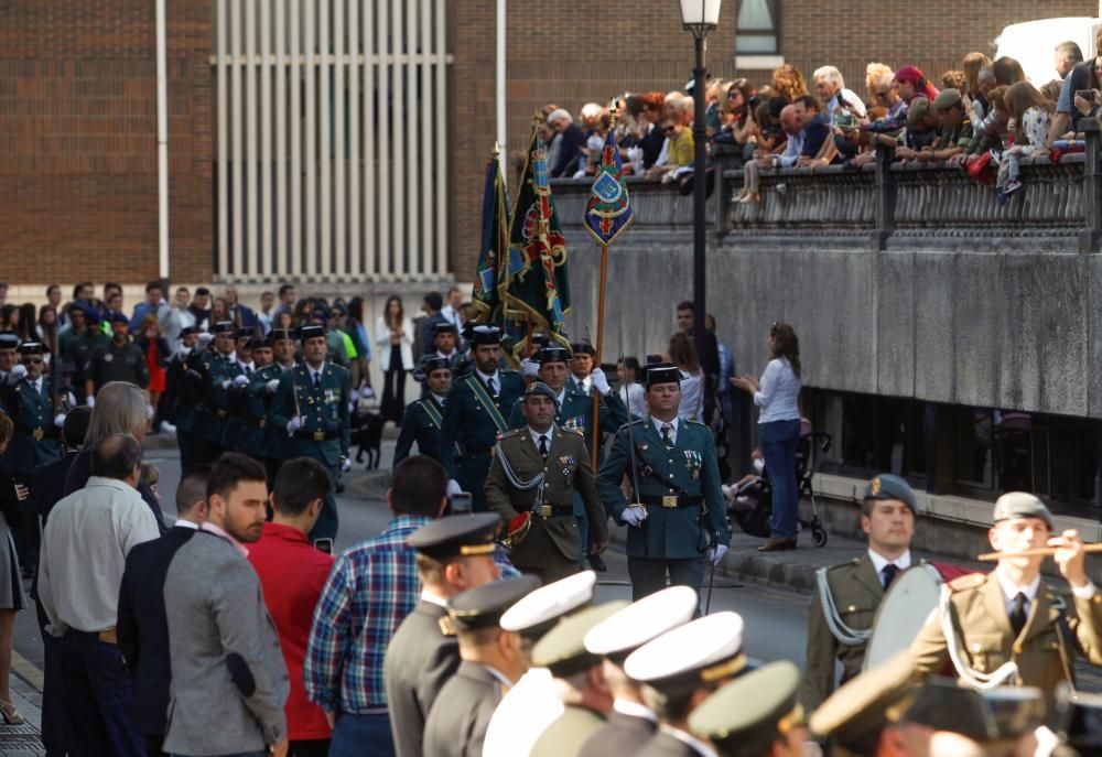 Acto del Día de la Hispanidad en el cuartel de El Rubín, en Oviedo