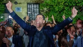 Juan Manuel Moreno: "No hemos sacado matrícula de honor, pero hemos sacado sobresaliente"