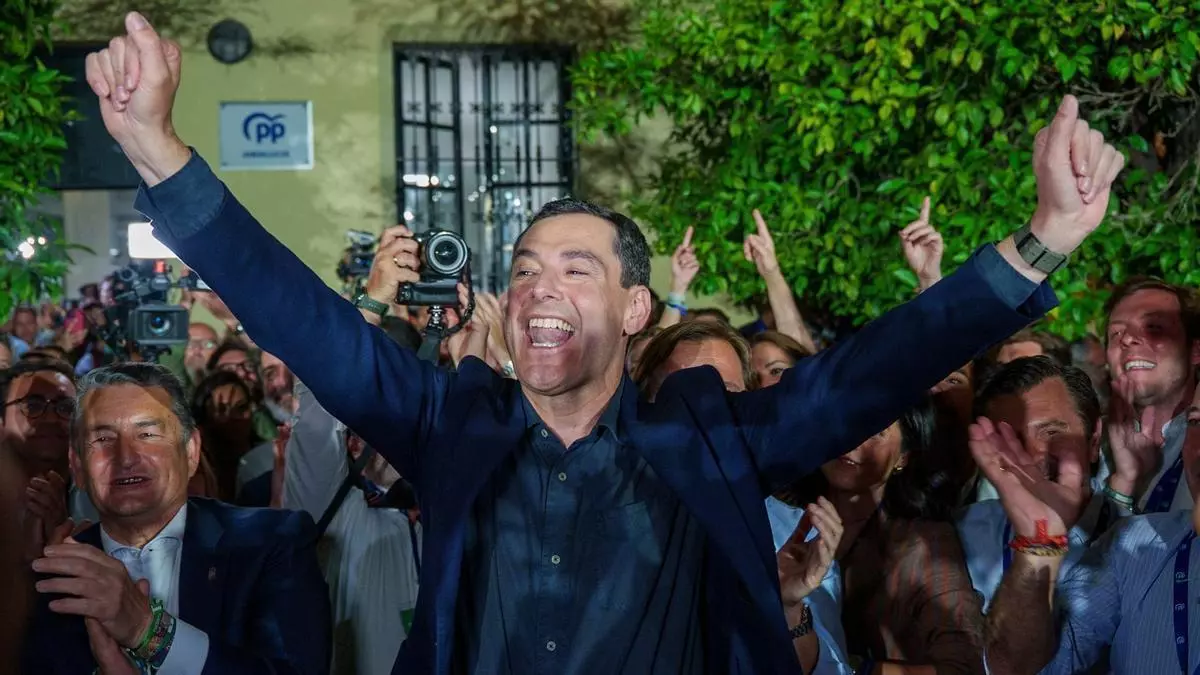 Juan Manuel Moreno: "No hemos sacado matrícula de honor, pero hemos sacado sobresaliente"