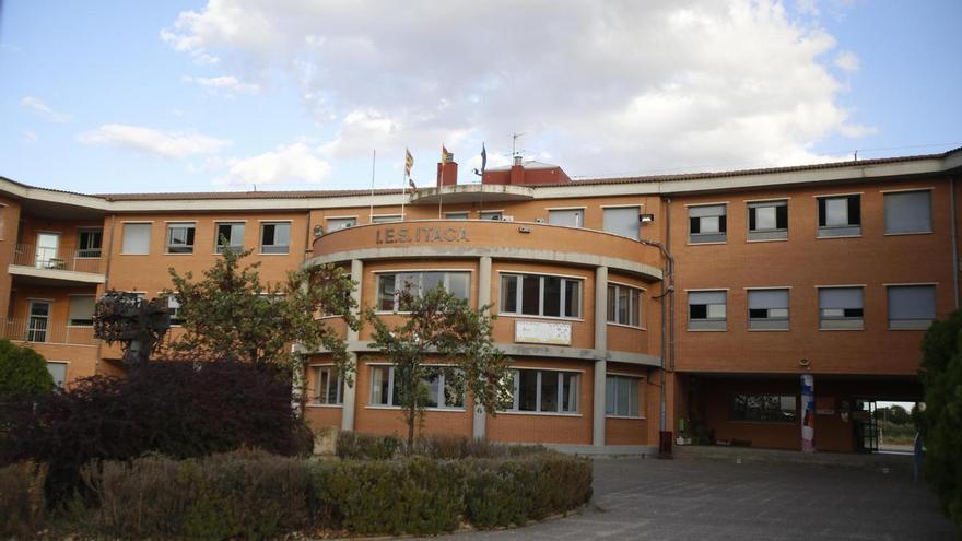 Apuñalado un menor en un instituto de Zaragoza