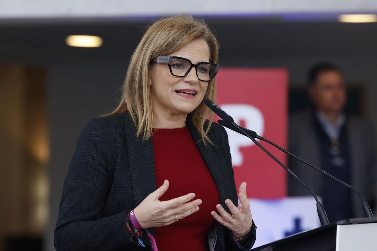 La delegada del Gobierno, Pilar Bernabé, ha mostrado este jueves su visión del cambio en la Subdelegación de Alicante
